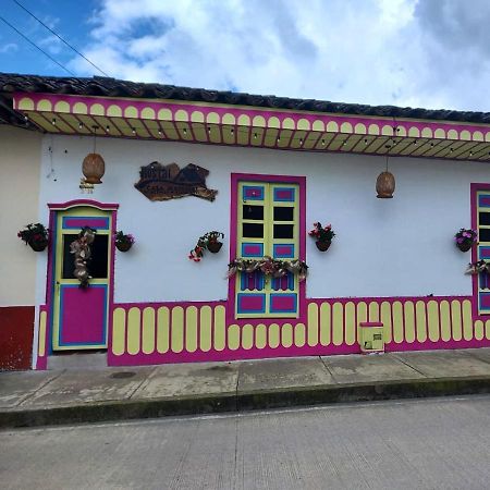 Hostal Casa Madrigal Ξενοδοχείο Filandia Εξωτερικό φωτογραφία