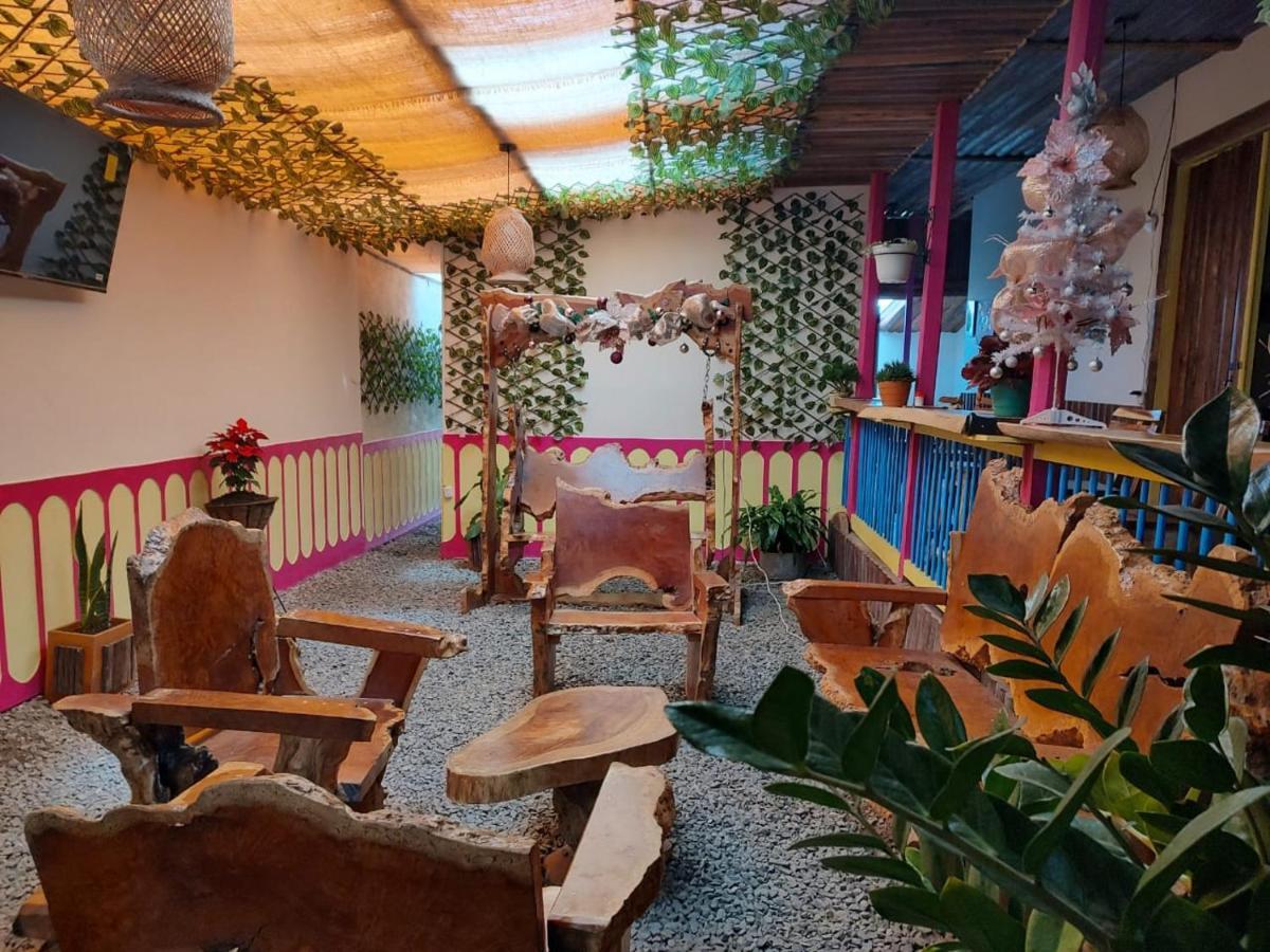 Hostal Casa Madrigal Ξενοδοχείο Filandia Εξωτερικό φωτογραφία