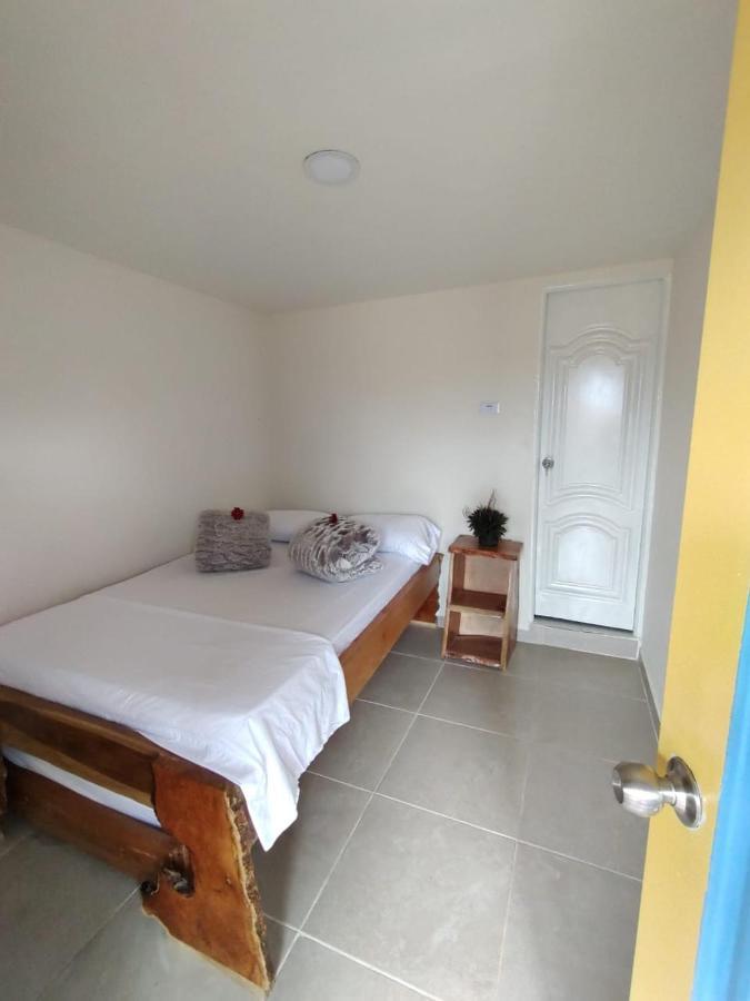 Hostal Casa Madrigal Ξενοδοχείο Filandia Εξωτερικό φωτογραφία