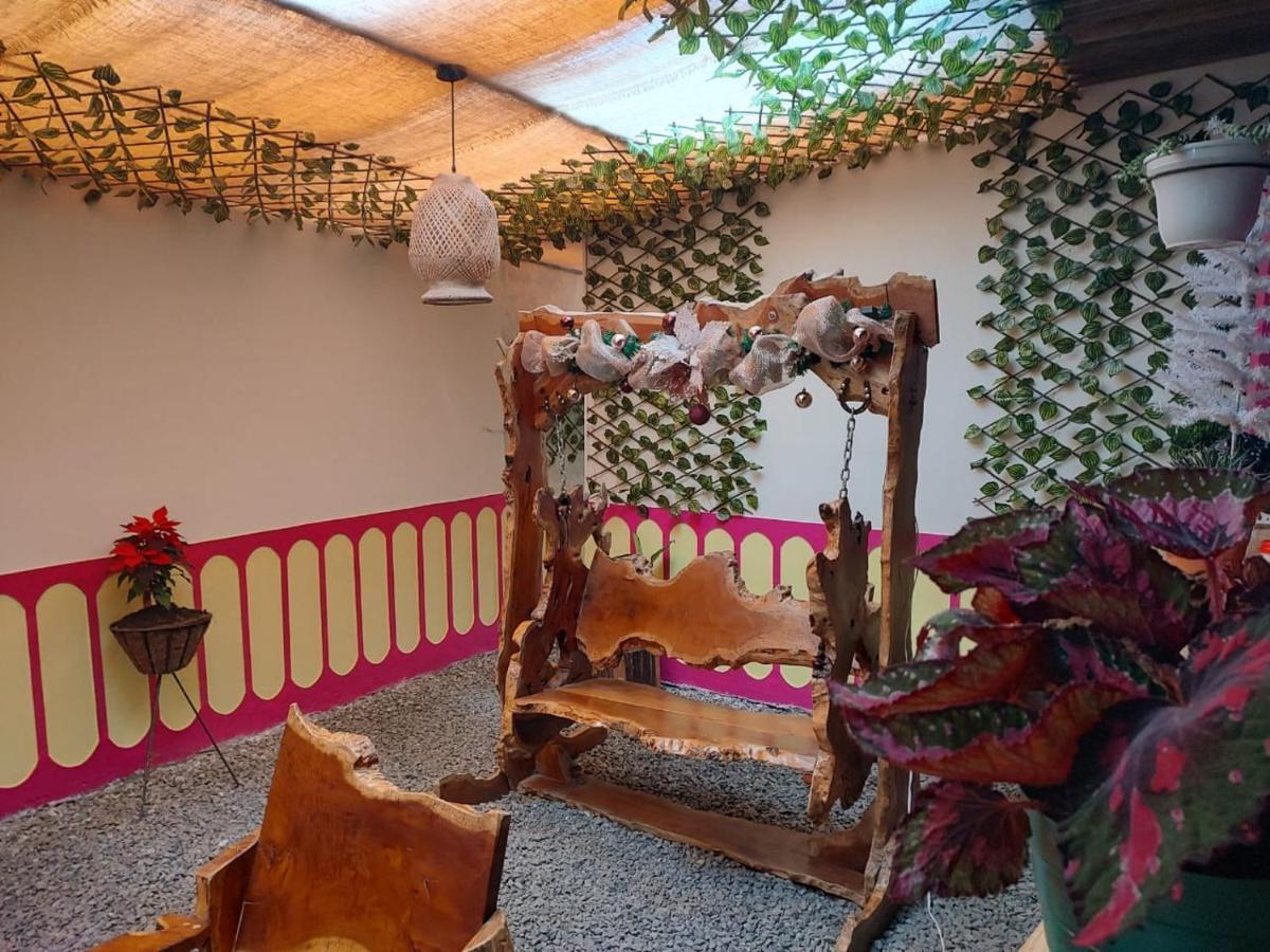 Hostal Casa Madrigal Ξενοδοχείο Filandia Εξωτερικό φωτογραφία